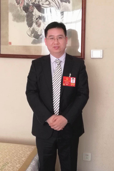 奏響春天的聲音！全國人大代表陳勇彪隨湖南代表團(tuán)赴京參加全國“兩會”(圖2)